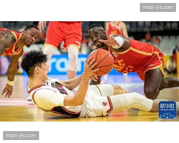 浙江浙商证券外援塔克表现稳定 场均18.2分5.9助攻 浙江浙商证券外援塔克表现稳定 场均18.2分5.9助攻